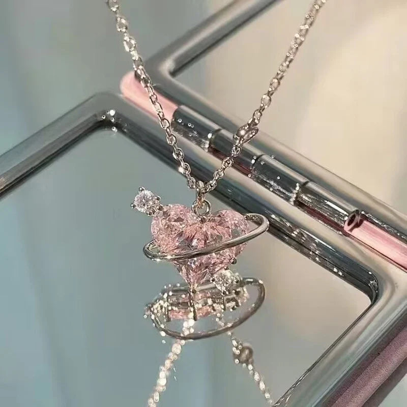 ハート型ロックモチーフネックレス💘